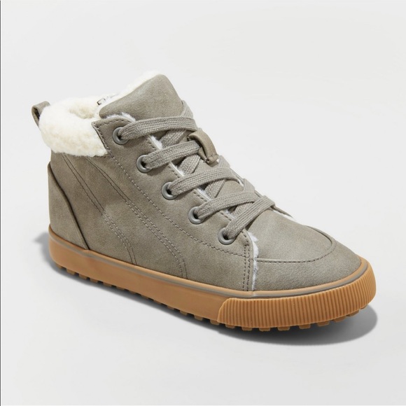 Other - Boys Sherpa Lined Zip Up Sneakers New